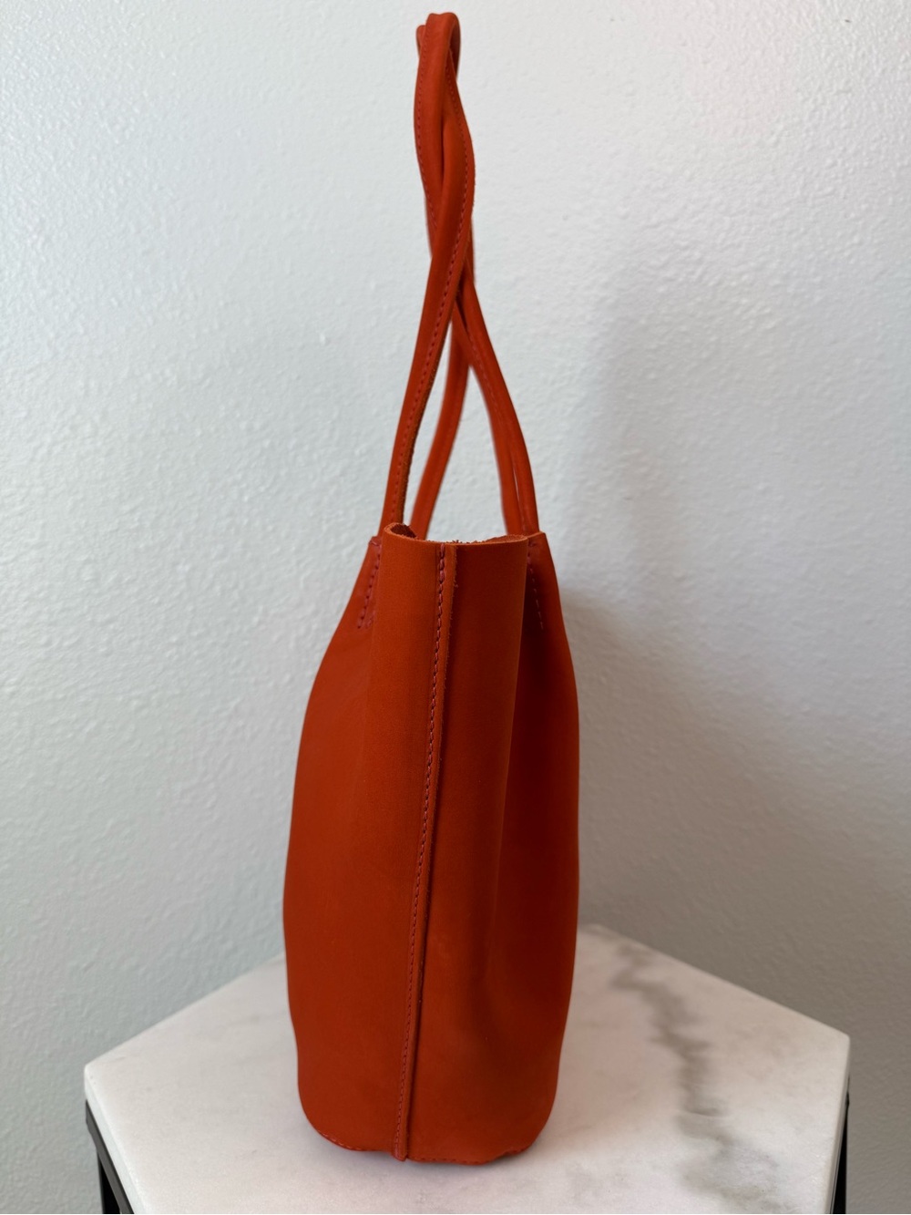 Portland Leather Goods Large Devan Bucket Tote Paprika Orange Red NWOT - Picture 3 of 7